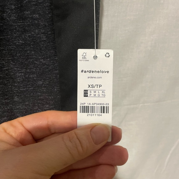 Girls Ardene’s pants. XS grey and white - Picture 3 of 4